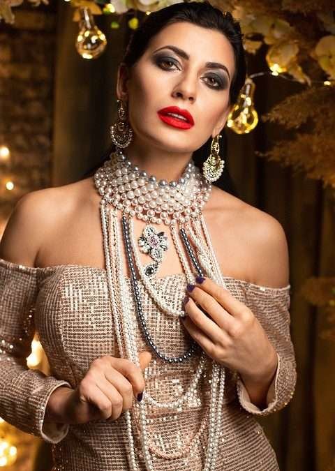 Get the Look: Celebrity-Approved Jewelry Trends for Every Style