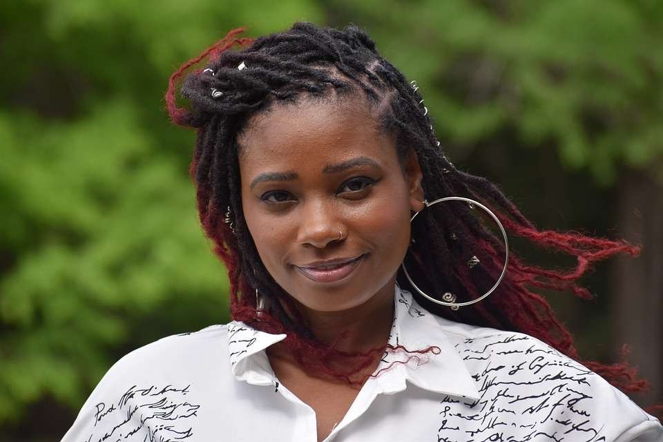 The Dos and Don’ts of Jewelry Styling: Tips from the Pros