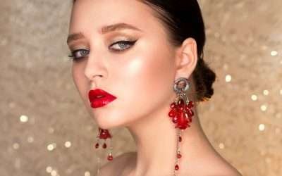 How to Choose the Perfect Jewelry to Accentuate Your One Shoulder Dress