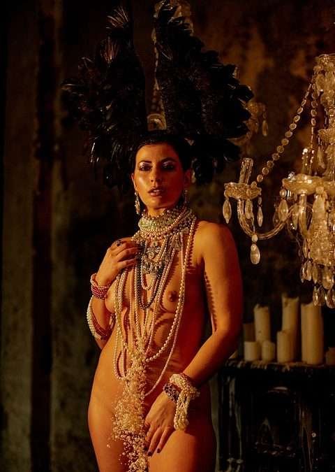 Glamour and Glitz: The Hottest Celebrity-Inspired Jewelry Trends