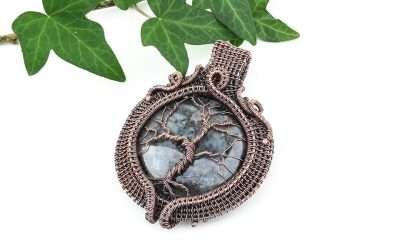 Unleash Your Inner Glamour: Jewelry Inspiration for Your Black Dress Look