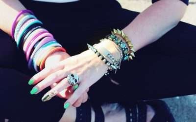 Surprise Your Wife with Handpicked Jewelry Pieces She’ll Adore