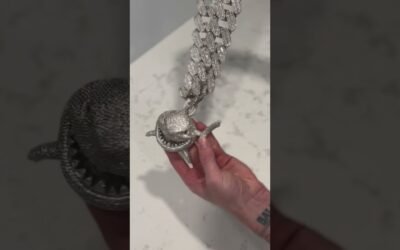 WORLDS MOST EXPENSIVE FAKE CHAIN #shorts #fake #diamond #jewelry